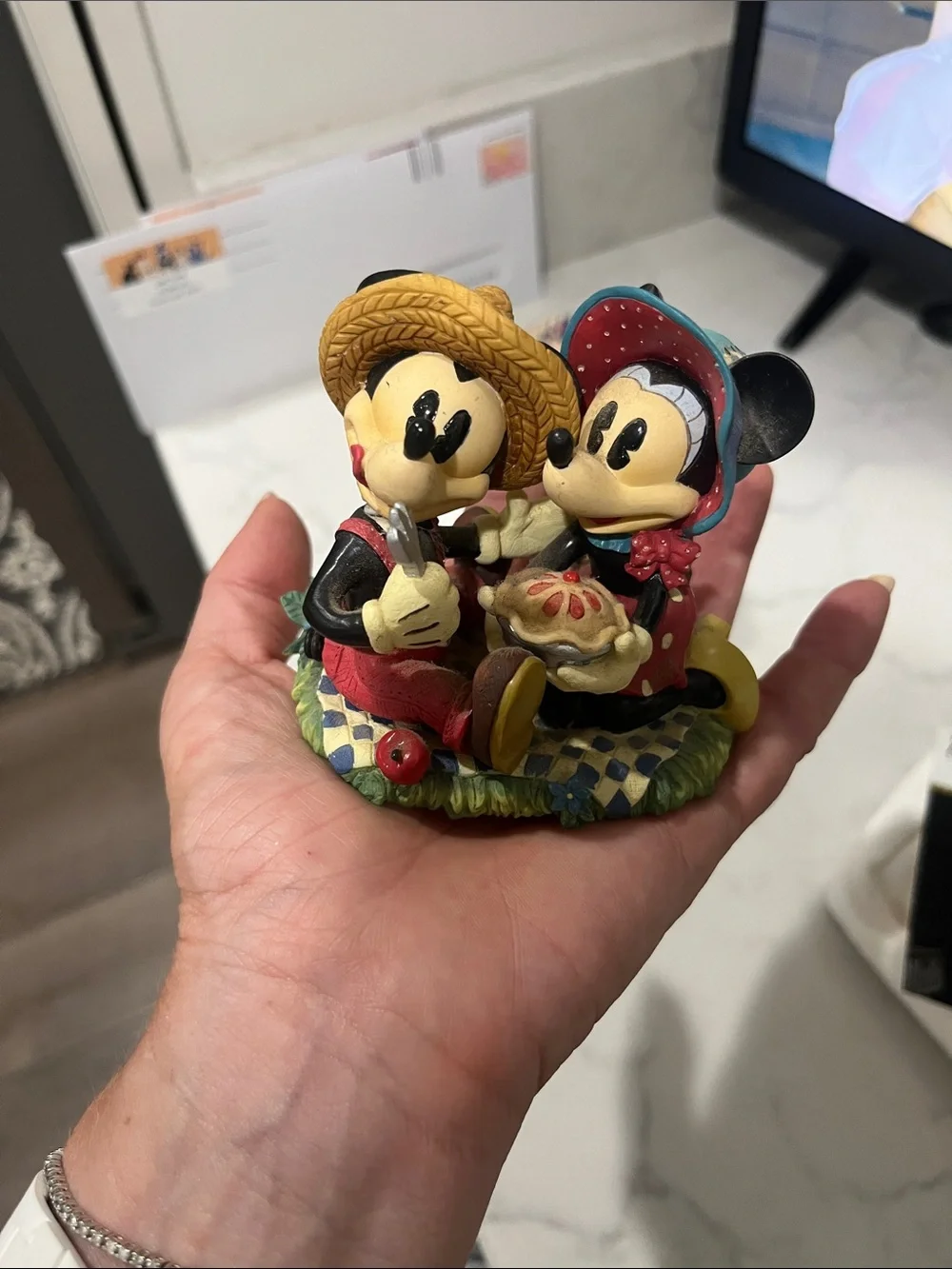Disney Mickey & Minnie Picnic Figurine - Red/Yellow Accent